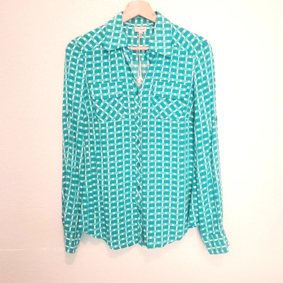💚5/$25 NWT Cremieux Plaid Geometrical Print Roll Tab Sleeve Button Up Shirt XS - Picture 1 of 5